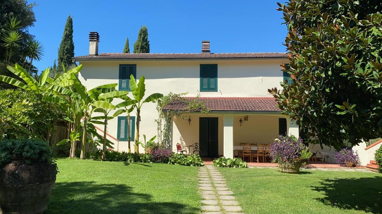 Casa Del Pino Bed & Breakfast Borgo a Buggiano Ngoại thất bức ảnh