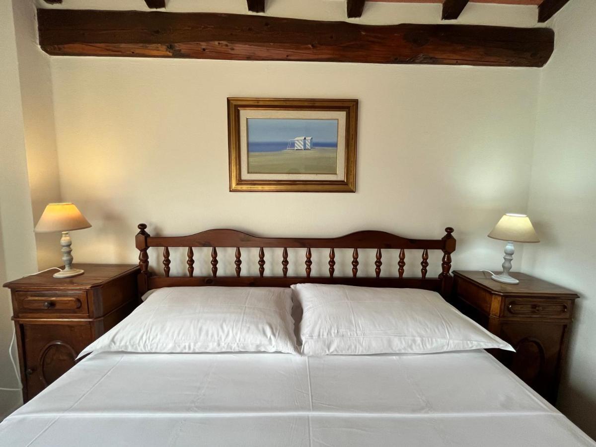 Casa Del Pino Bed & Breakfast Borgo a Buggiano Ngoại thất bức ảnh