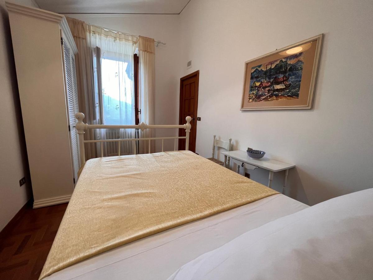 Casa Del Pino Bed & Breakfast Borgo a Buggiano Ngoại thất bức ảnh