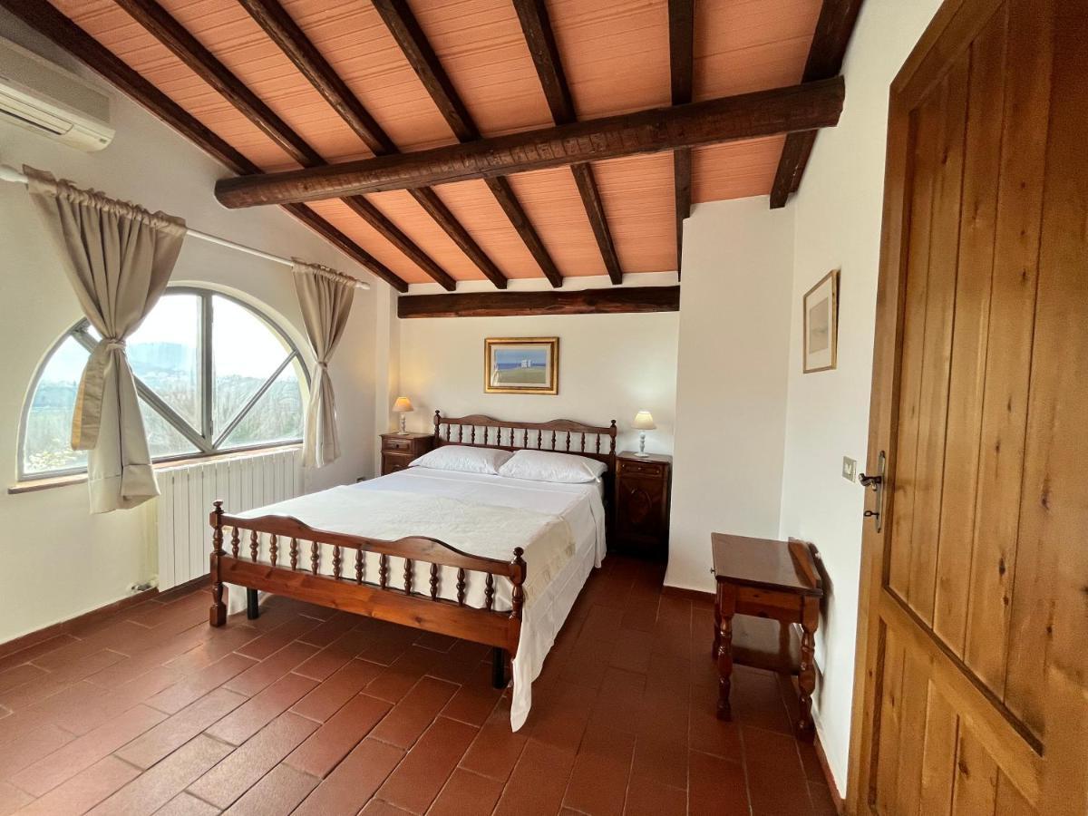 Casa Del Pino Bed & Breakfast Borgo a Buggiano Ngoại thất bức ảnh