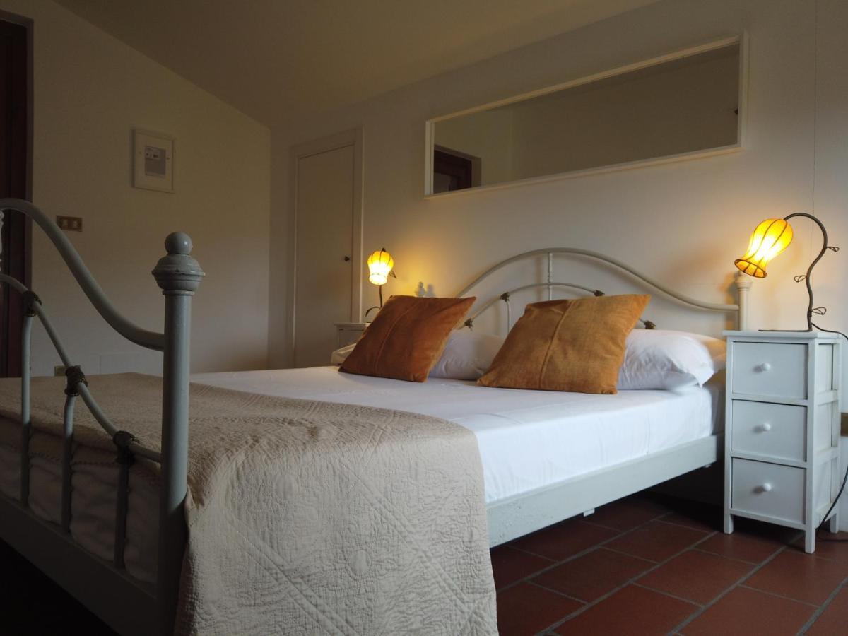 Casa Del Pino Bed & Breakfast Borgo a Buggiano Ngoại thất bức ảnh